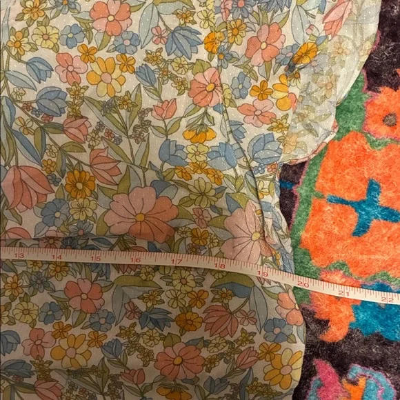 Chic Floral Women's Blouse - Picture 2 of 3